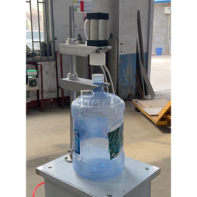 Automatic Plastic Bottle 3 Gallon 5 Gallon 20 Liter Bottled Water Capping Machine equipment For Gallon Filling Machine supplier