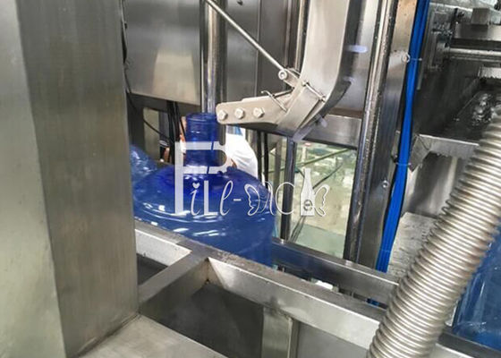 4 Road / Row QGF-600 20 Liter Jar Filling Machine supplier